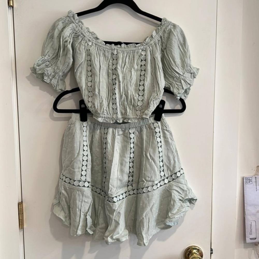 Blue/green skirt set